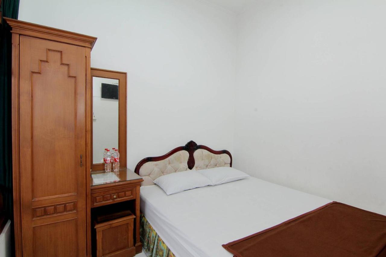 Hotel Fevytra Syariah Yogyakarta Exterior foto