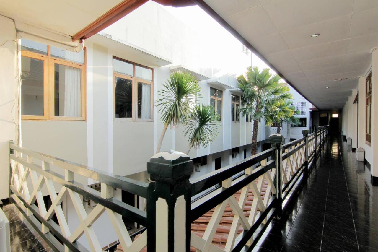 Hotel Fevytra Syariah Yogyakarta Exterior foto